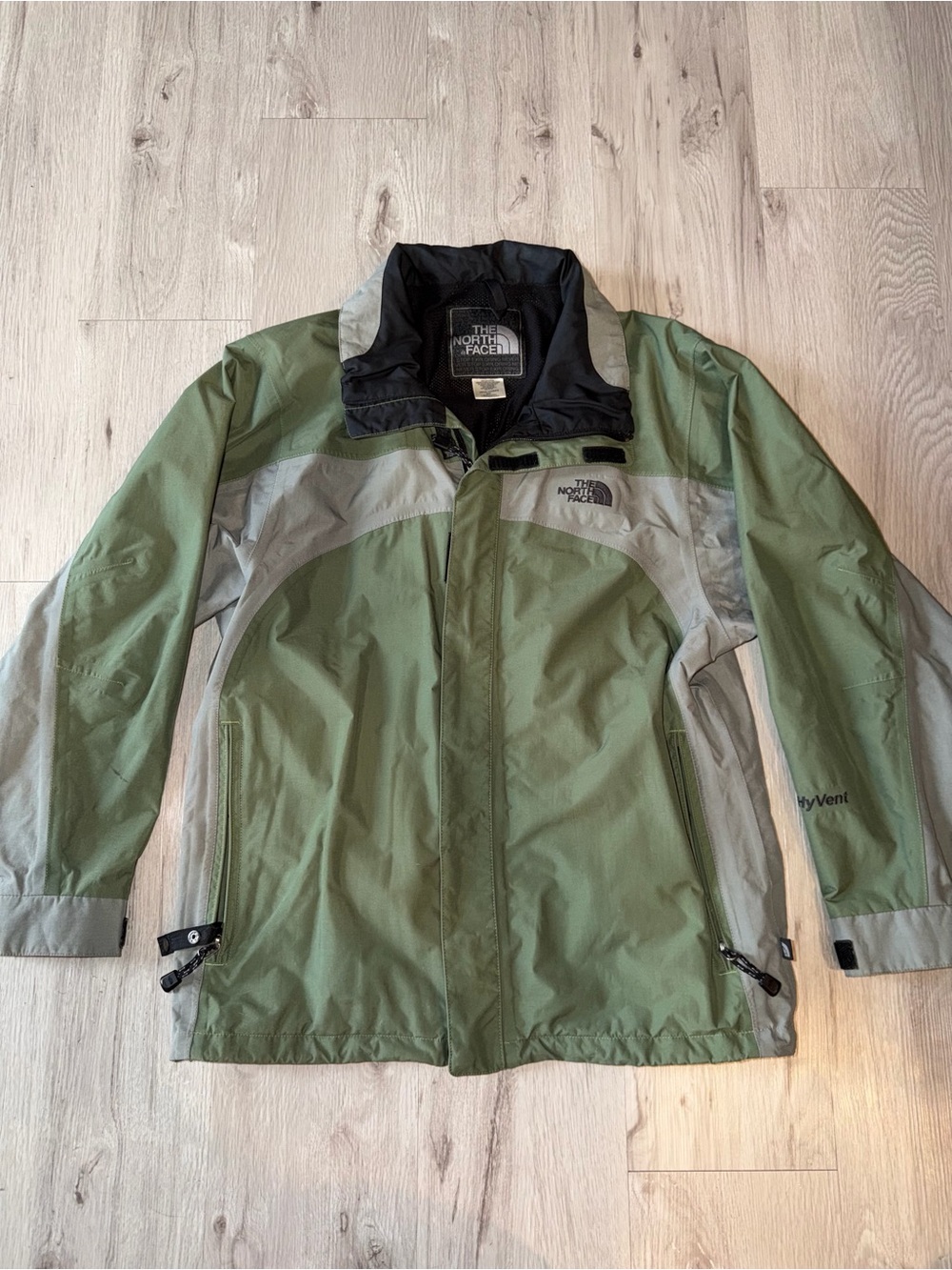 Vintage The North Face Men’s HyVent Olive & Gray Waterproof Jacket
